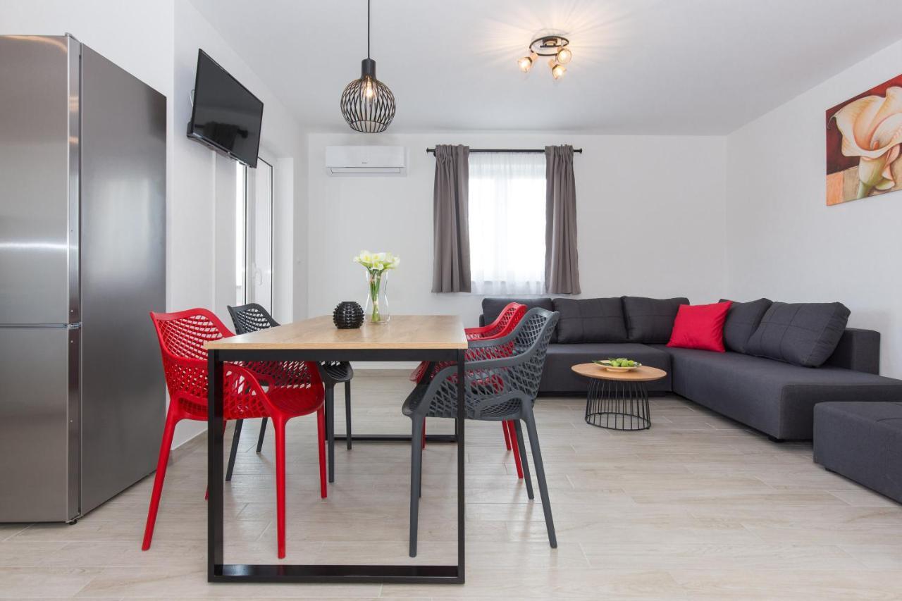 Apartments Kiara 푸나트 외부 사진